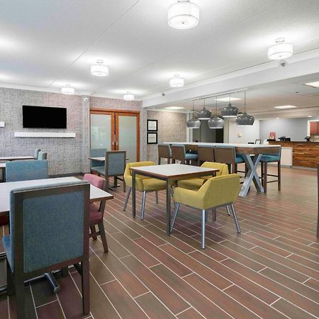 Hampton Inn St. Louis - Westport Maryland Heights Extérieur photo