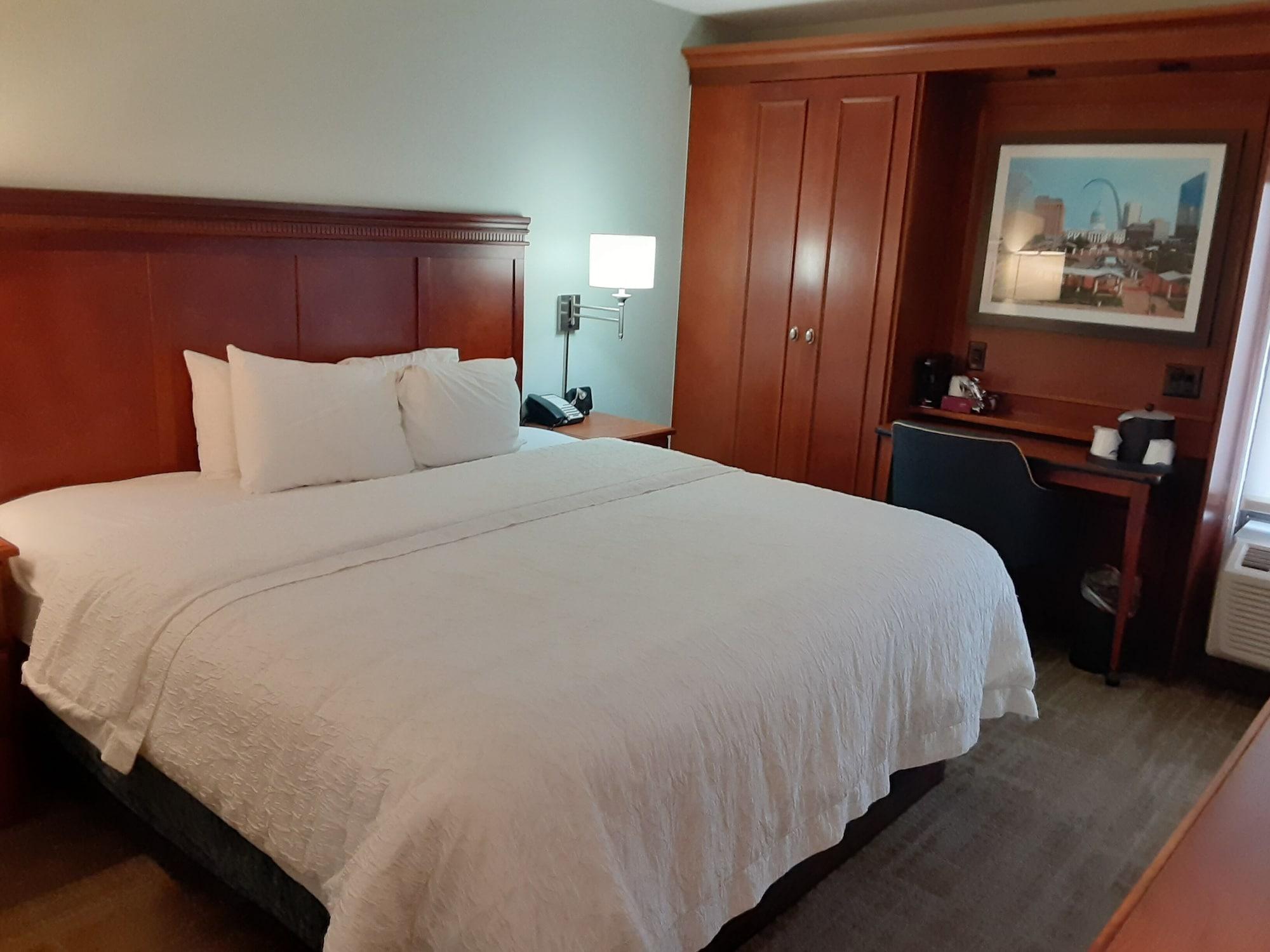Hampton Inn St. Louis - Westport Maryland Heights Extérieur photo