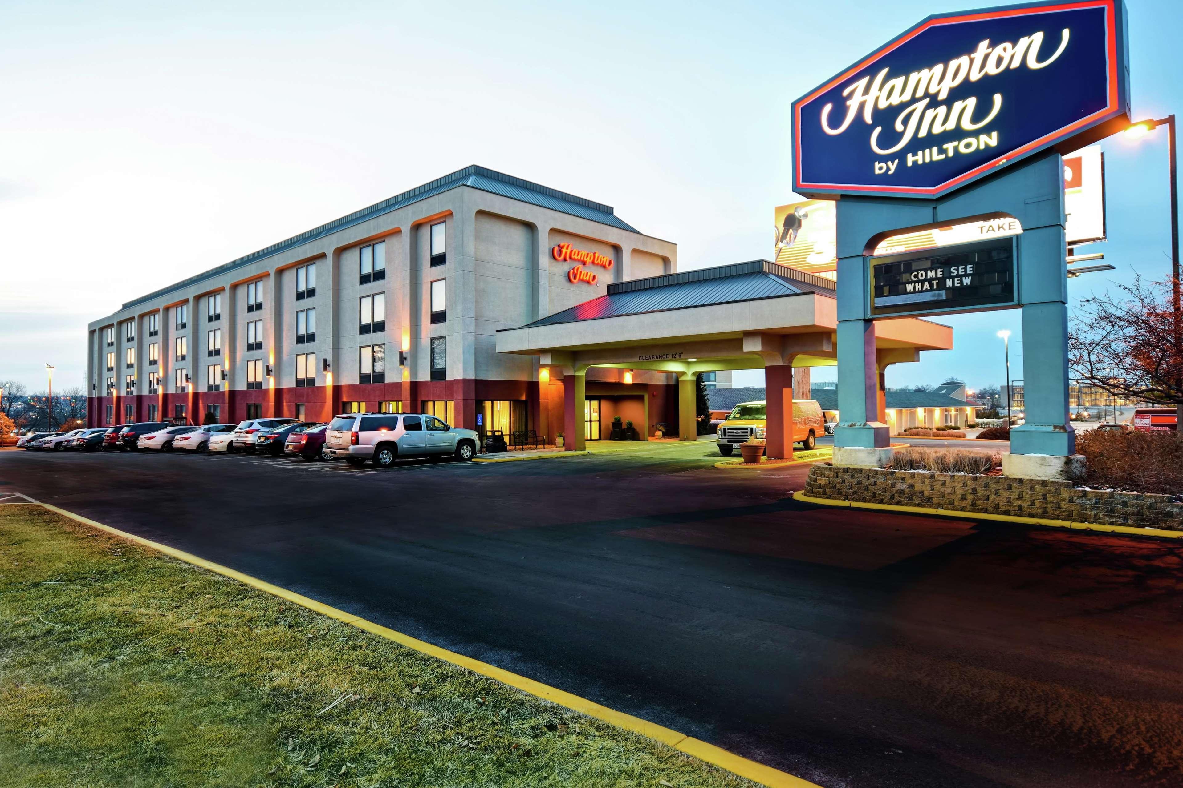 Hampton Inn St. Louis - Westport Maryland Heights Extérieur photo