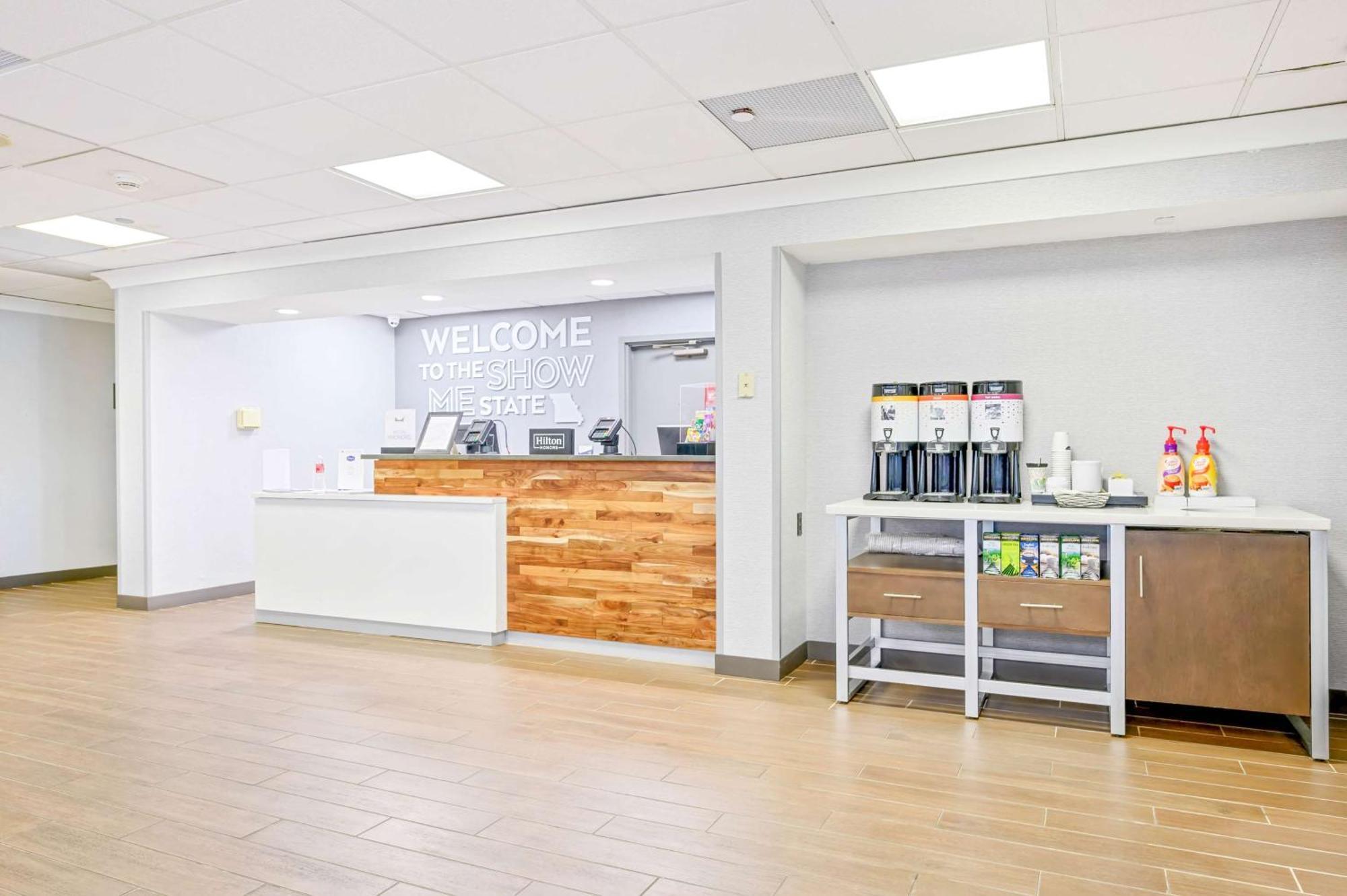 Hampton Inn St. Louis - Westport Maryland Heights Extérieur photo