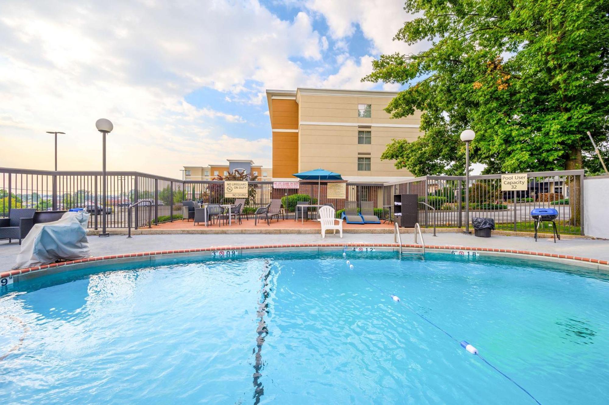 Hampton Inn St. Louis - Westport Maryland Heights Extérieur photo